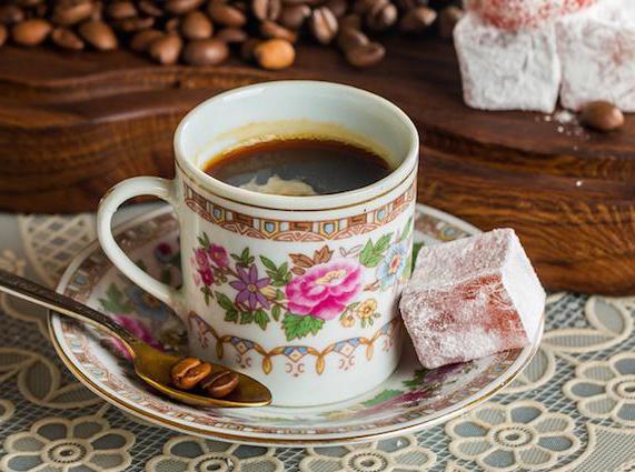 Como preparar café com sal? As melhores receitas para fazer café na Turquia