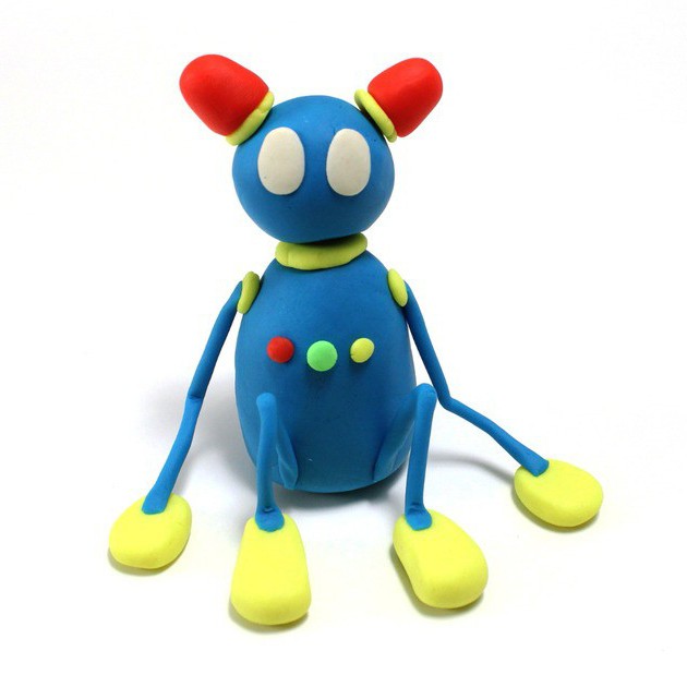 Robô de plasticina: como fazer um brinquedo com suas próprias mãos