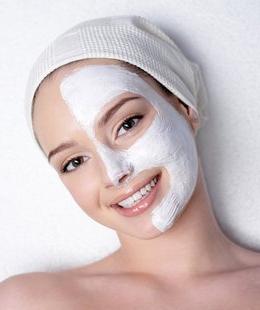 Cuidado pessoal: máscaras de barro branco para o rosto