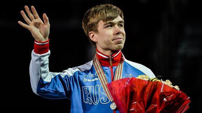 O jogador russo de pista curta Elistratov Semen: biografia, carreira esportiva, vida pessoal