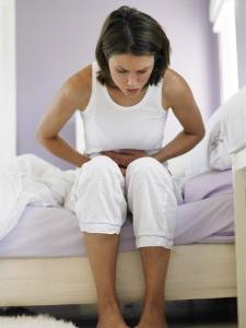O que é cistite em mulheres: sintomas e tratamento